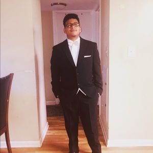 Meet your Posher, Jonathan